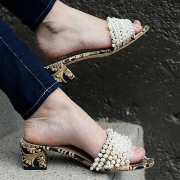 Tory Burch Tatiana Faux Pearl Slides Size 7